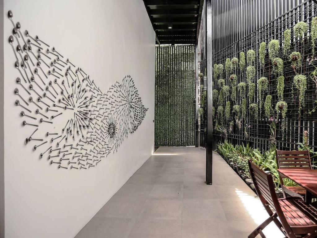 De Art Hotel Phnom Penh Bagian luar foto