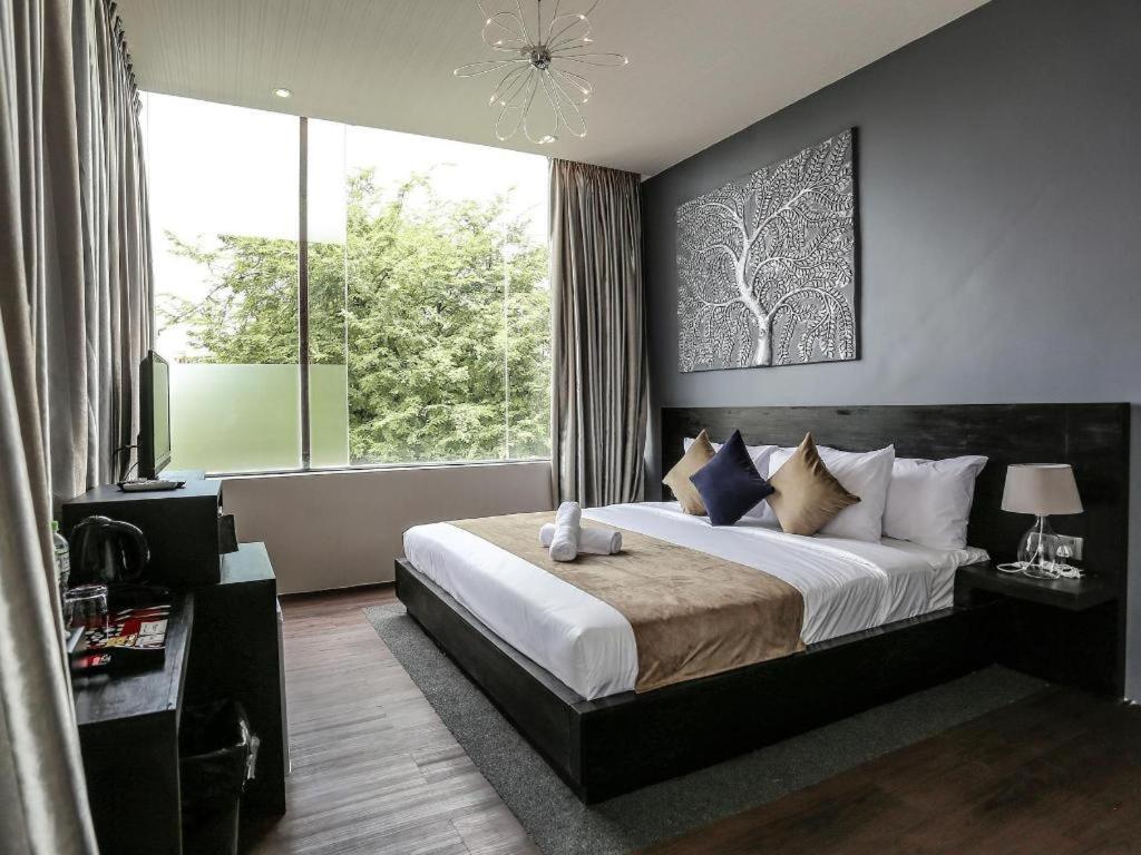 De Art Hotel Phnom Penh Bagian luar foto