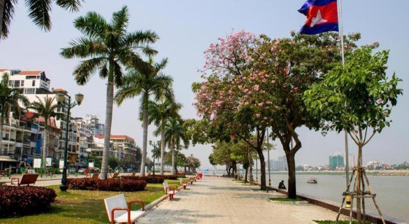 De Art Hotel Phnom Penh Bagian luar foto