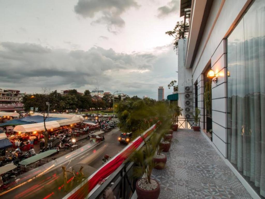 De Art Hotel Phnom Penh Bagian luar foto