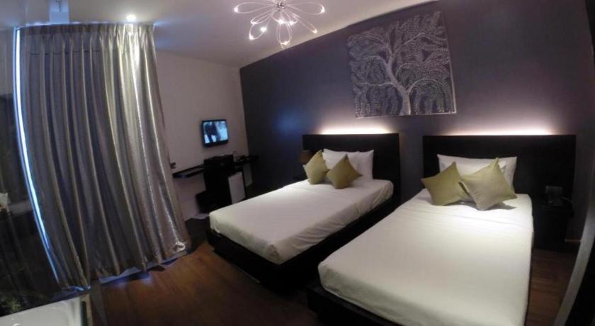 De Art Hotel Phnom Penh Bagian luar foto
