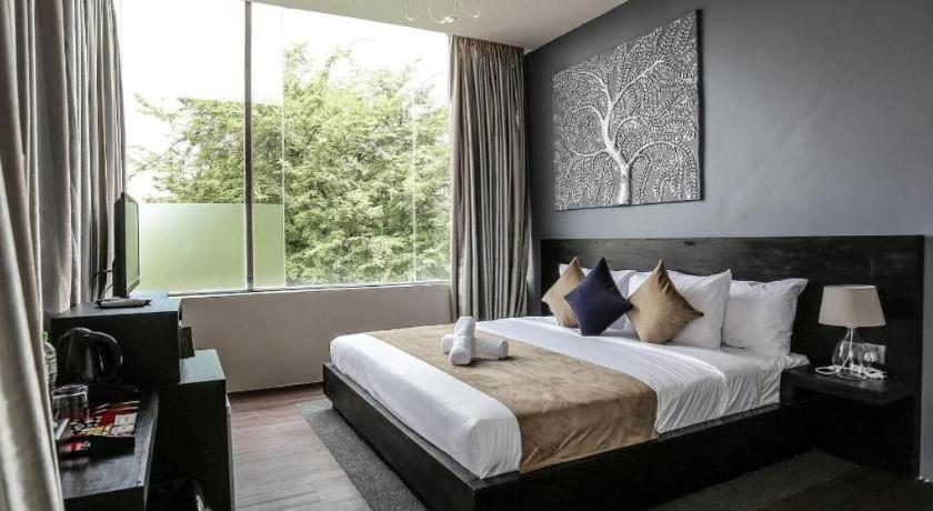 De Art Hotel Phnom Penh Bagian luar foto