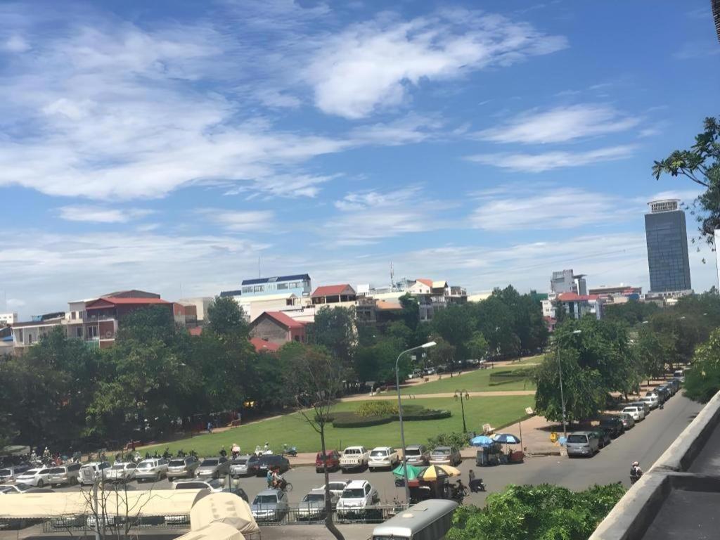 De Art Hotel Phnom Penh Bagian luar foto